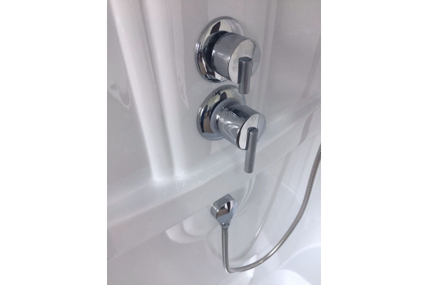 Гидромассажный бокс Royal Bath 120х80х217, прозрачное  стекло, белый профиль, левая, RB 8120HP1-T-L